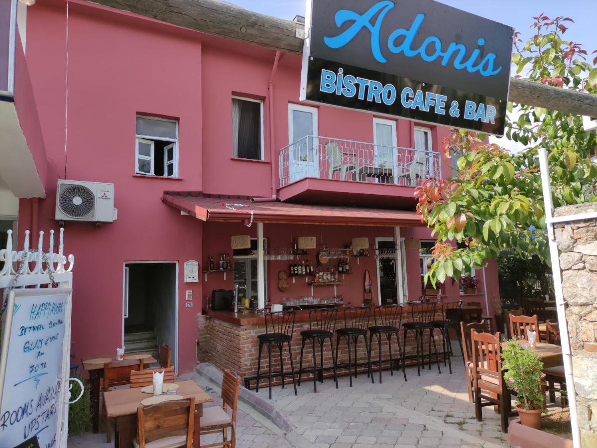 Adonis Bistro Cafe Bar Ostello Fethiye Esterno foto